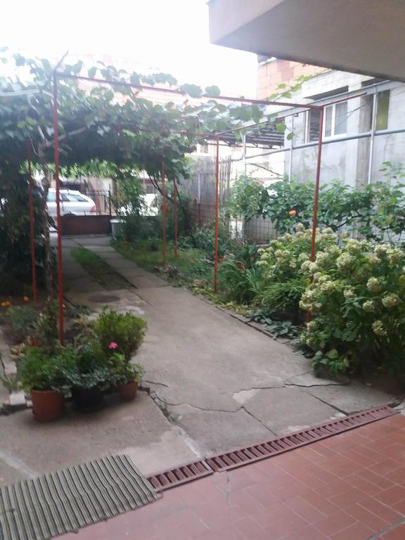 Julija Guest House オフリド エクステリア 写真